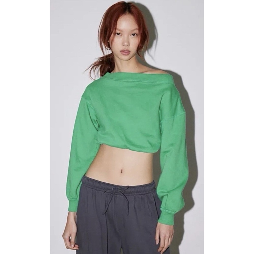 Out From Under Urban Outfitters Green Cotton Crop Sweatshirt S NWOT Bubble Hem